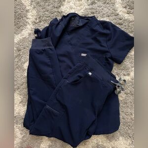 EUC Fig Jogger Navy Scrub Set